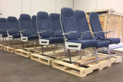 Las nuevas propuestas para los asientos centrales en un avión de pasajeros.