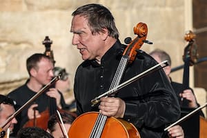 Las nuevas sanciones impuestas por la invasión rusa a Ucrania incluyen a Serguei Roldugin, considerado el custodio de la fortuna del presidente Vladimir Putin en el exterior