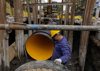 Las obras pluviales tienen el objetivo de drenar rápidamente el agua, evitando así su estancamiento (Foto: Prensa GCBA)