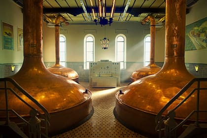 Las ollas de cobre que el alemán Otto Bemberg, el alemán responsable de la maltería, tocó infinidad de veces, tiene un valor indispensable en la reconstrucción