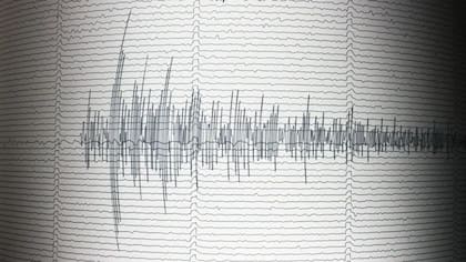 Las ondas sísmicas atraviesan distintos materiales de manera diferente