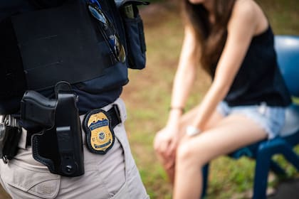 Las organizaciones de derechos humanos denuncian que el ICE arrestó y mantuvo bajo condiciones precarias a decenas de mujeres embarazadas a lo largo de 2025 en EE.UU.