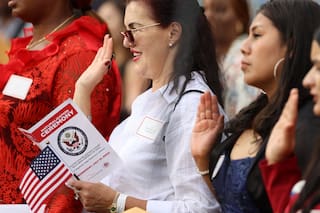 Preparación de migrantes en Texas para la ciudadanía: calendario de talleres gratuitos en marzo 2026
