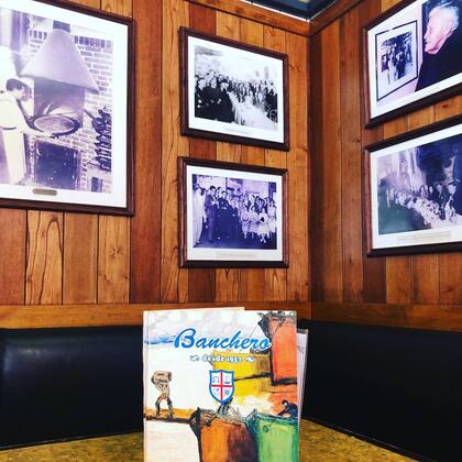 Las paredes de "Banchero", llenas de recuerdos.