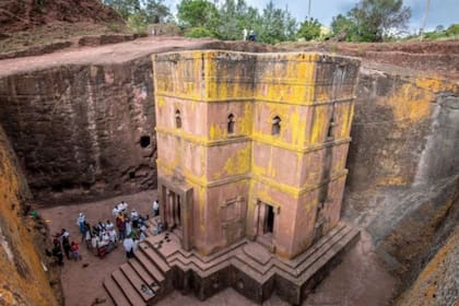 Las paredes del Biete Abba Libanos tienen algunas grietas alarmantes