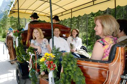 Las pareja de los líderes del G7 tuvieron su propia excursión