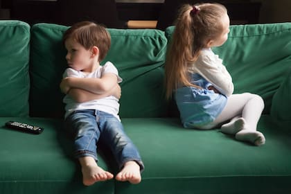 Las peleas entre hermanos son un comportamiento esperable que surge a partir del segundo año de vida en los niños