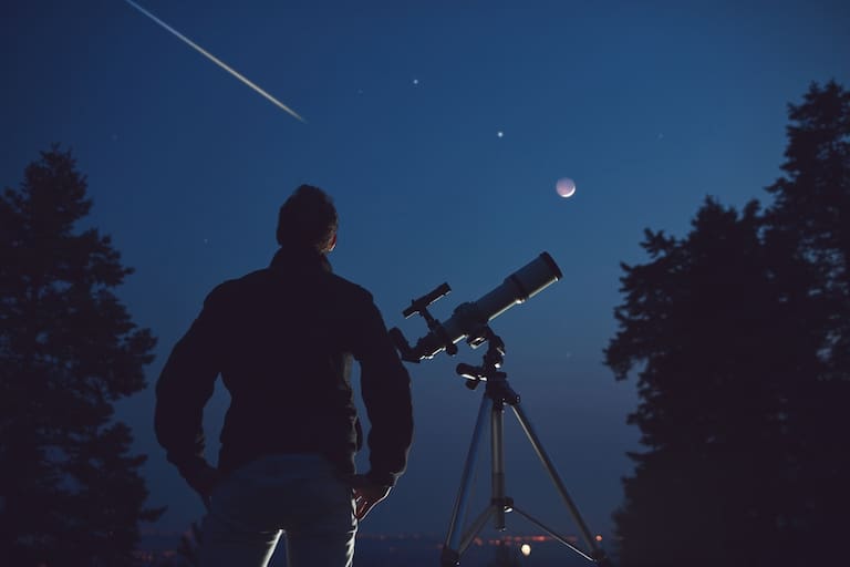 Dónde ver la lluvia de meteoros de las Perseidas en Virginia