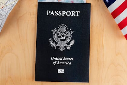 Las personas con doble ciudadanía en Estados Unidos siempre deben usar su pasaporte local para entrar al país norteamericano