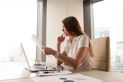 Las personas de Escorpio tendrán que tomar decisiones en cuanto al trabajo este mes (Foto: Freepik)