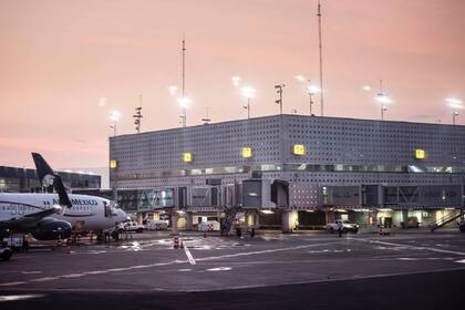 Las personas de países que necesiten visa para entrar a México deberán tenerla vigente, incluso para viajes de conexión