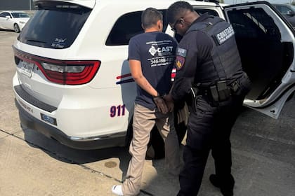 Las personas no debe entrar en desesperación si son arrestadas por el ICE