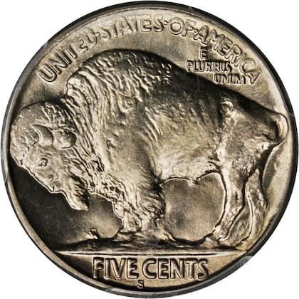 Las piezas del Tipo II muestran la inscripción "FIVE CENTS" por debajo de una línea agregada, a diferencias de la de Tipo I que se encuentra sobre el montículo del bisonte