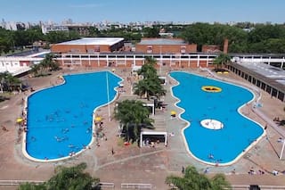 Parques con piletas públicas en CABA: el listado completo para el verano 2026
