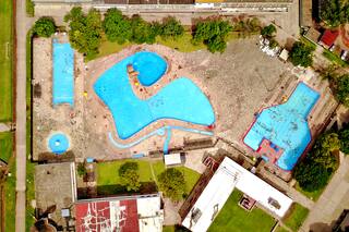 El verano en las piletas de la ciudad, vistas desde un drone