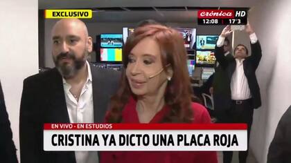 Las placas del Crónica durante la entrevista con Cristina Kirchner