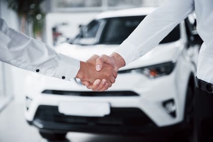Las placas temporales del concesionario se utilizará para pruebas de manejo, préstamos temporales, traslado entre agencias, o actividades benéficas