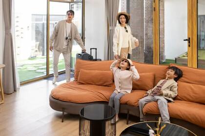 Las plataformas como Airbnb ofrecen una opción más económica para las familias de dos o más hijos.