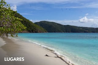 Las 60 islas apenas habitadas que son un paraíso de playas vírgenes y navegación a vela