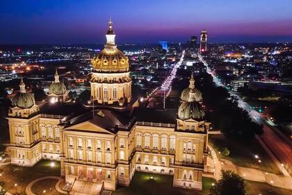 Las poblaciones del estado de Iowa suelen ofrecer una buena combinación de productos y servicios a buen precio