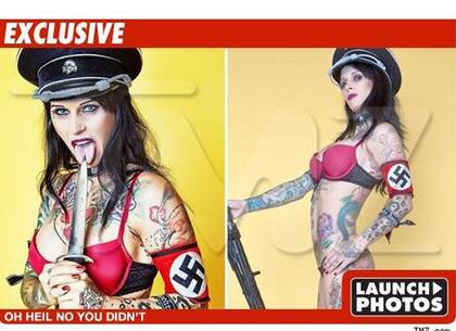Las polémicas fotos de McGee con insignias nazis
