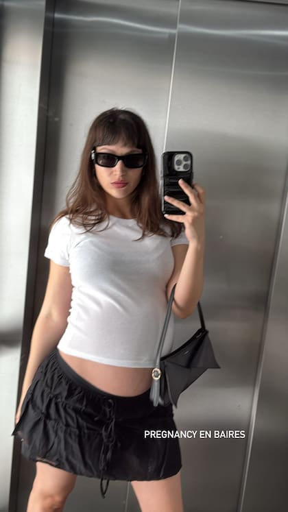 Las postales de Úrsula Corberó "embarazada en Buenos Aires" (Captura: Instagram @ursulolita)