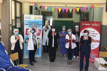 Las postas están ubicadas en escuelas y un salón de fiesta en distintos barrios porteños