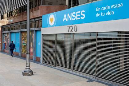 Las prestaciones que abona la Anses en la jornada