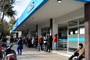 Quiénes cobran prestaciones de la Anses  este miércoles 24 de abril