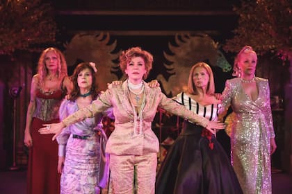 Las protagonistas de la obra teatral "Doradas"