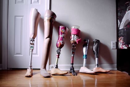 Las prótesis que usó Oksana Masters a lo largo de su vida