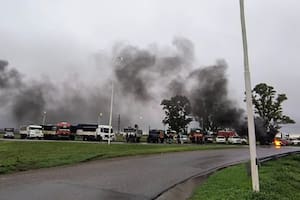 Los transportistas endurecen una protesta que ya golpea la llegada de granos a los puertos