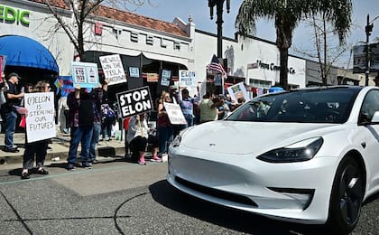 Las protestas contra Musk y Tesla fueron especialmente intensas en California.
