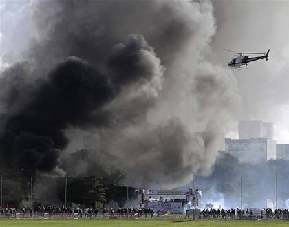 Las protestas generaron ayer un caos en Brasilia, la capital
