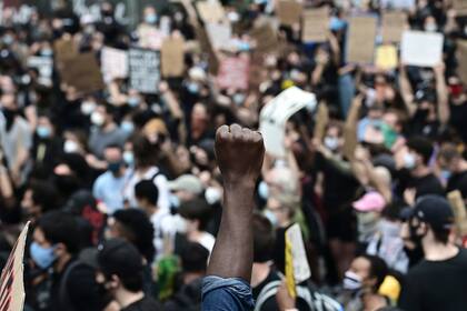 Las protestas pacíficas se desplegaron por los cinco distritos de Nueva York