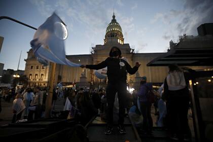 Las protestas por el 27A continuaron frente al Congreso