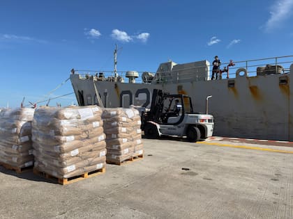 Las provisiones se concentraron en el muelle de la Administración del Sistema Portuario Nacional (Asipona) Veracruz