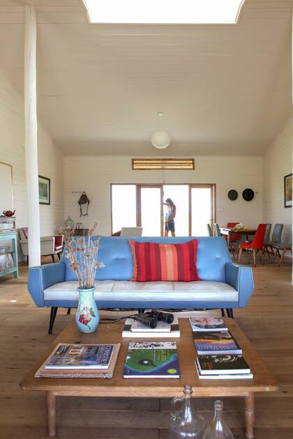 Las puertas-ventana nos dejan a pasos de la pileta, un formidable tanque australiano.