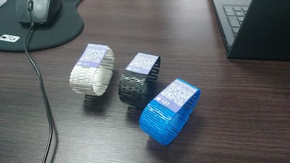 Las pulseras que diseñó Alejo