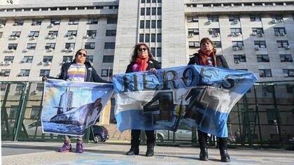 Las querellas y el CELS pidieron revocar el sobreseimiento a Macri