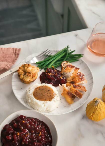 Las recetas originales de salsa de arándanos de los nativos americanos, preparadas de forma sencilla con azúcar y agua