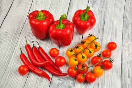Las recetas que llevan tomates, ajíes o pimientos (ají morrón) también ayudan a tolerar las altas temperaturas.