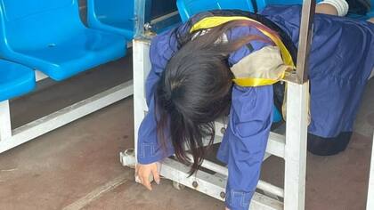 Las redes sociales chinas se han llenado de fotos de graduados burlándose de la falta de oportunidades