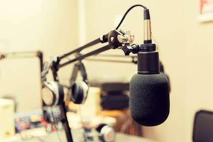 En la actualidad, los formatos radiales compiten con otros similares como los podcasts