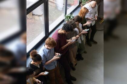 Las redes sociales permiten que los usuarios estén actualizados con la información. Foto: Pexels