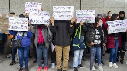 Las reformas generaron protestas por el desabastecimiento de medicamentos que generaron.