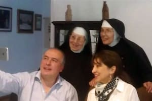 Las religiosas, con López y su esposa, María Amalia Díaz