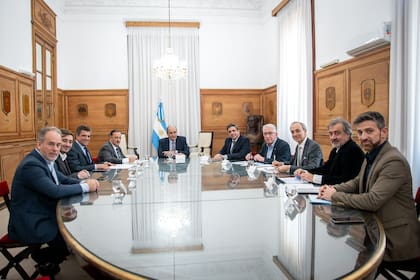 Las reuniones se hacen en el salón de los Escudos del Ministerio del Interior