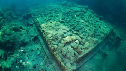 Las ruinas de Aenaria estuvieron enterradas en el mar durante casi 2000 años, preservadas bajo sedimentos volcánicos.
