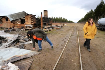 Las ruinas de la estación Bruno Thomae de la Trochita, que fue incendiada intencionalmente